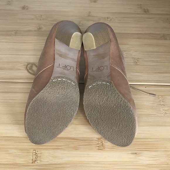 Ann Taylor LOFT Tan Genuine Leather Lace Up Peep Open Toe Heeled Booties sz 6.5 - Picture 7 of 9
